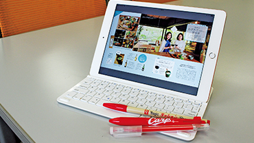 iPadと三種の赤ペン