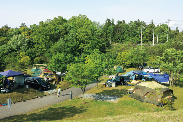 菰沢公園オートキャンプ場